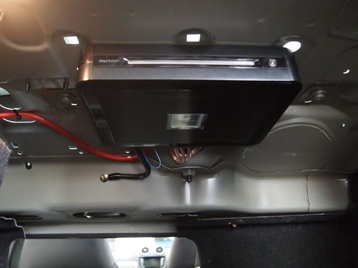 Ve commodore factory sales subwoofer