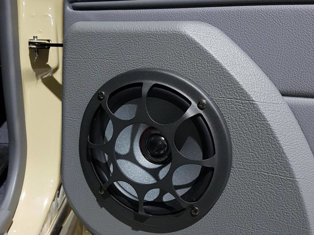 Toyota Landcruiser 70s Series Speaker Replacement